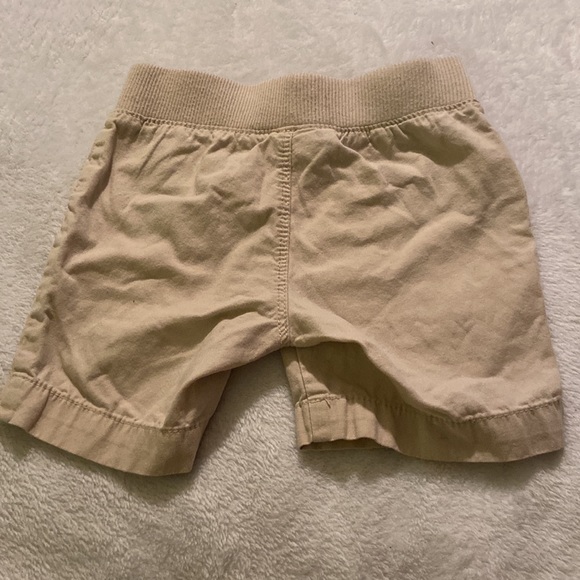 Shorts - Picture 3 of 3
